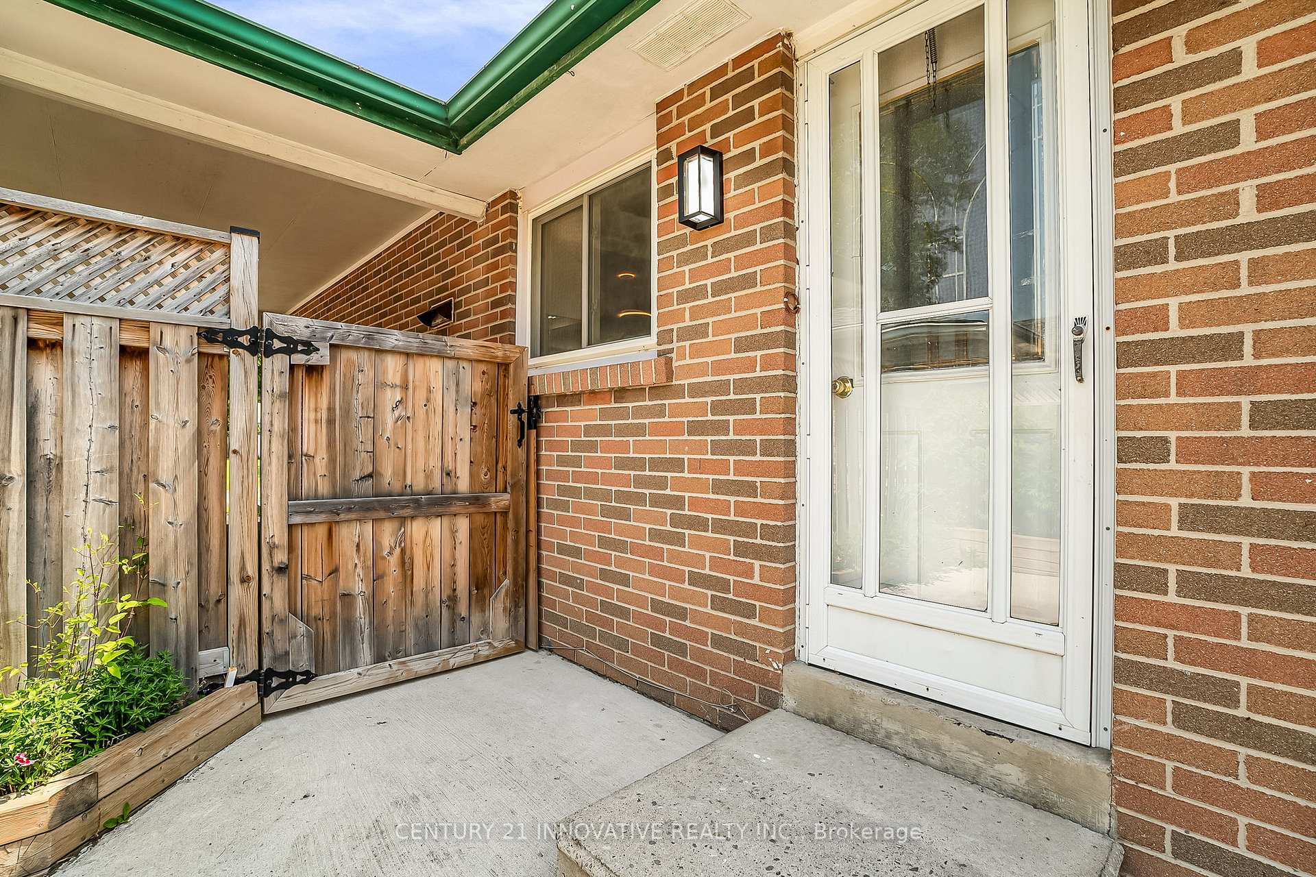 Photo 41 of 25 Lewin Crescent, Ajax, South East — HOMEH