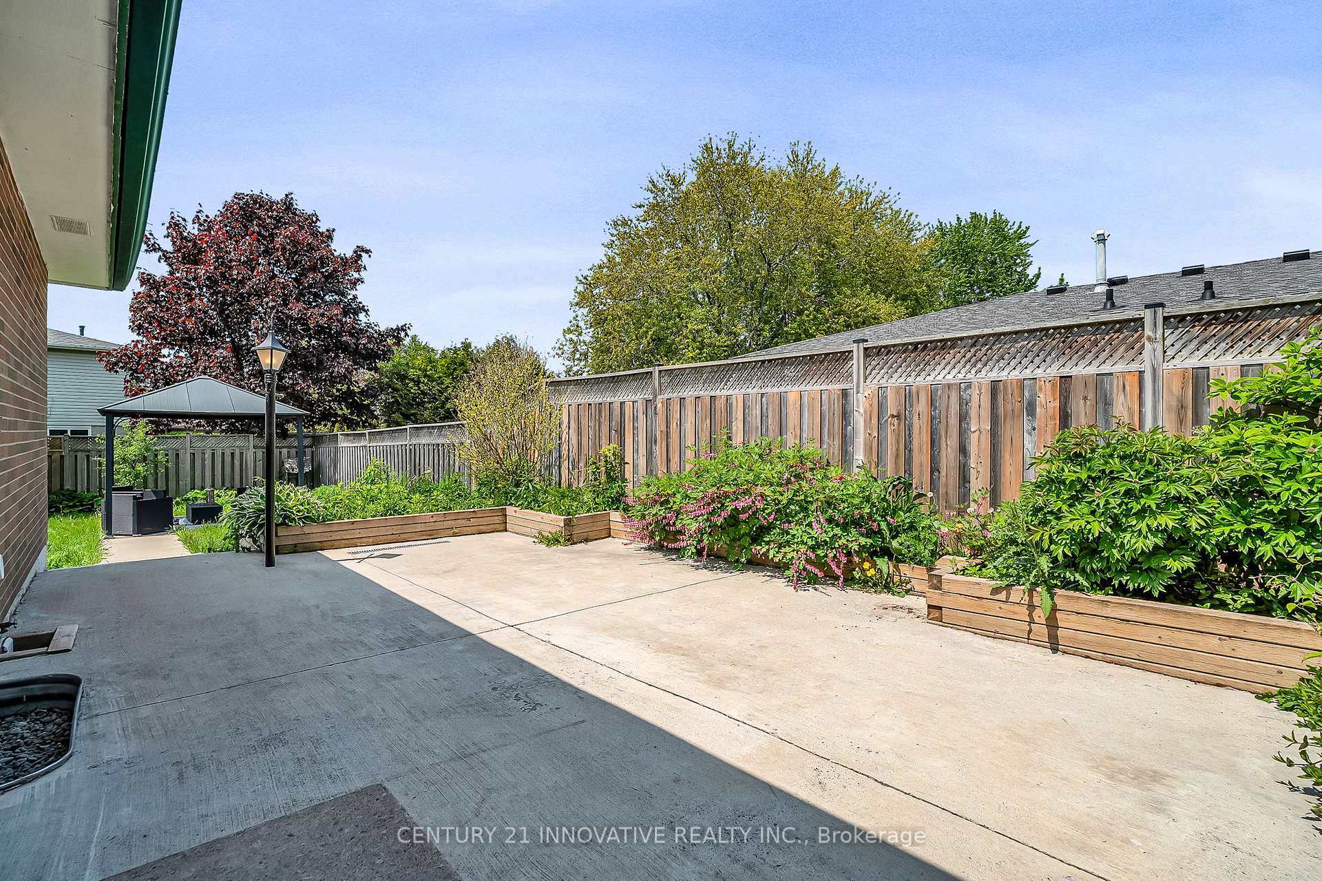 Photo 37 of 25 Lewin Crescent, Ajax, South East — HOMEH