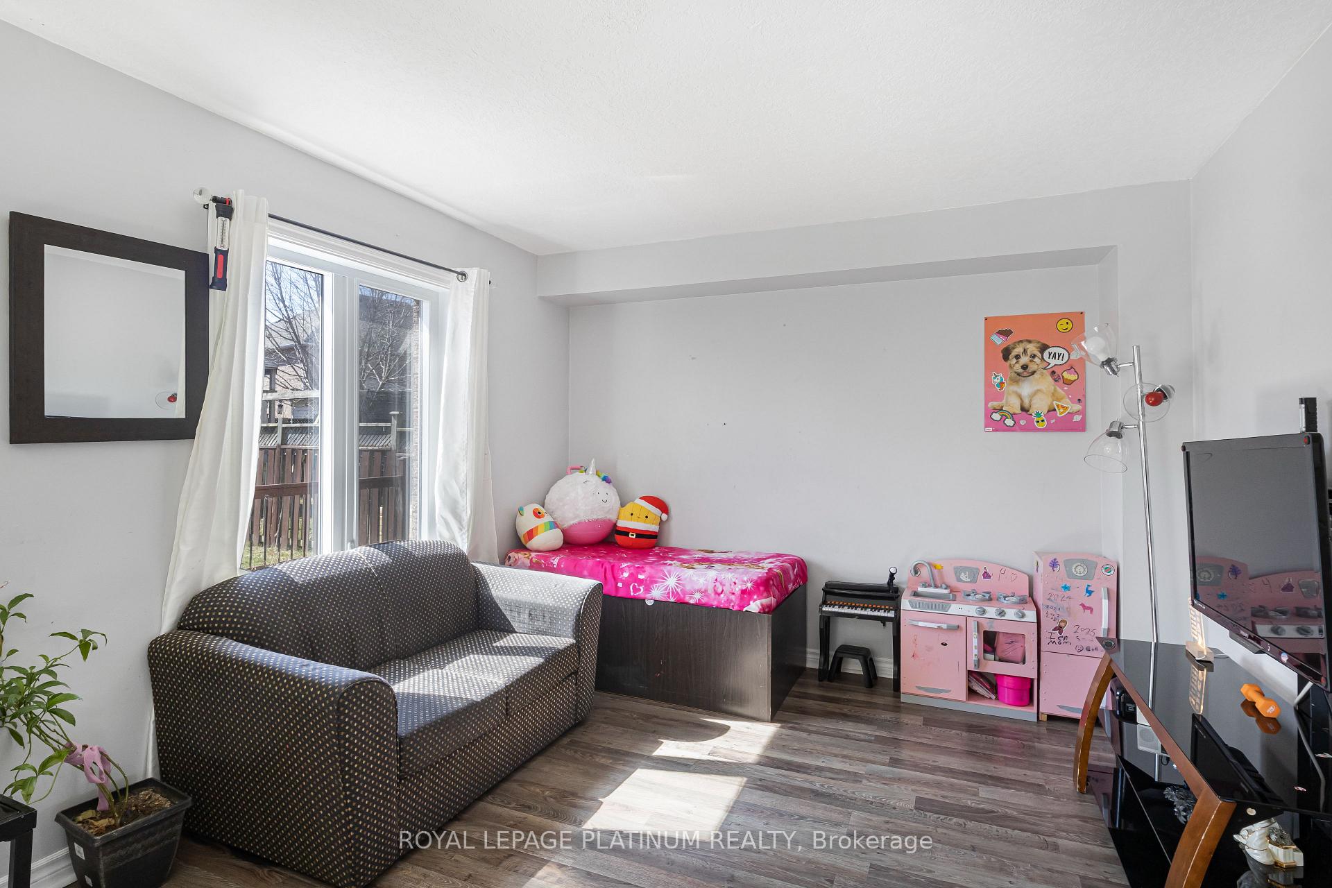 Photo 10 of 79 Wheeler Drive, Cambridge, Little's Corners — HOMEH
