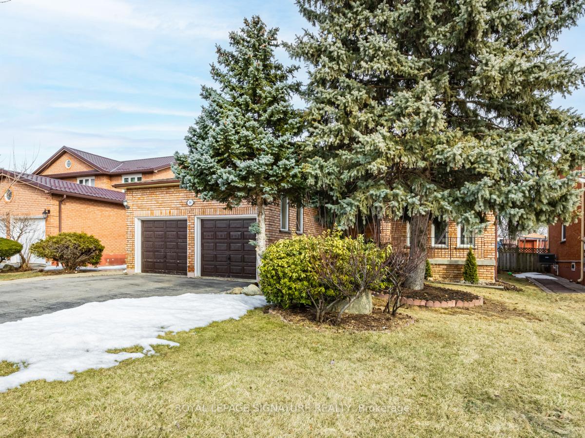 Photo 4 of 84 Jade Crescent, Vaughan, West Woodbridge — HOMEH