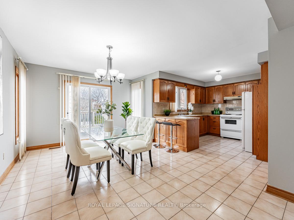 Photo 9 of 84 Jade Crescent, Vaughan, West Woodbridge — HOMEH