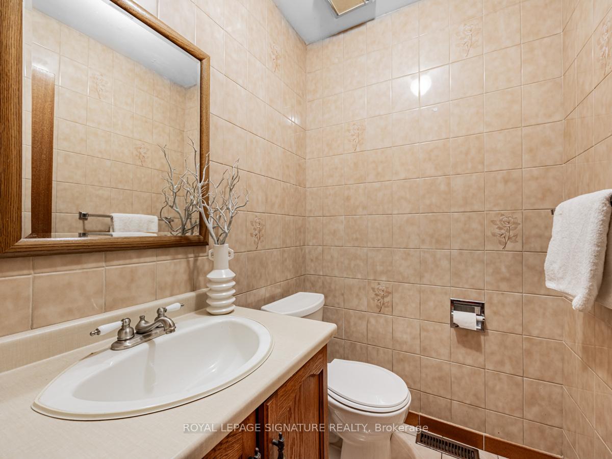 Photo 17 of 84 Jade Crescent, Vaughan, West Woodbridge — HOMEH