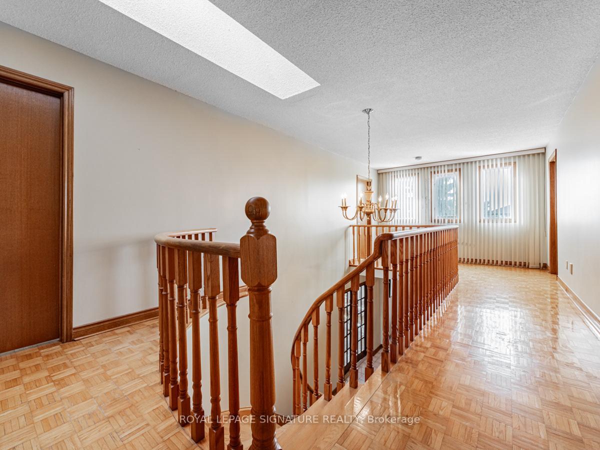 Photo 21 of 84 Jade Crescent, Vaughan, West Woodbridge — HOMEH