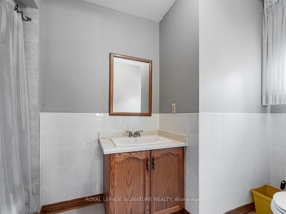 Photo 19 of 84 Jade Crescent, Vaughan, West Woodbridge — HOMEH