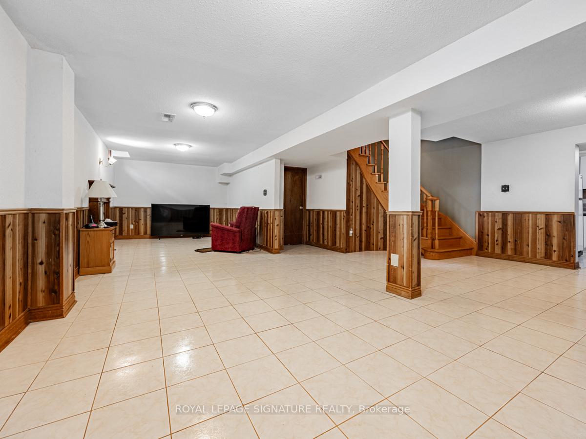 Photo 32 of 84 Jade Crescent, Vaughan, West Woodbridge — HOMEH