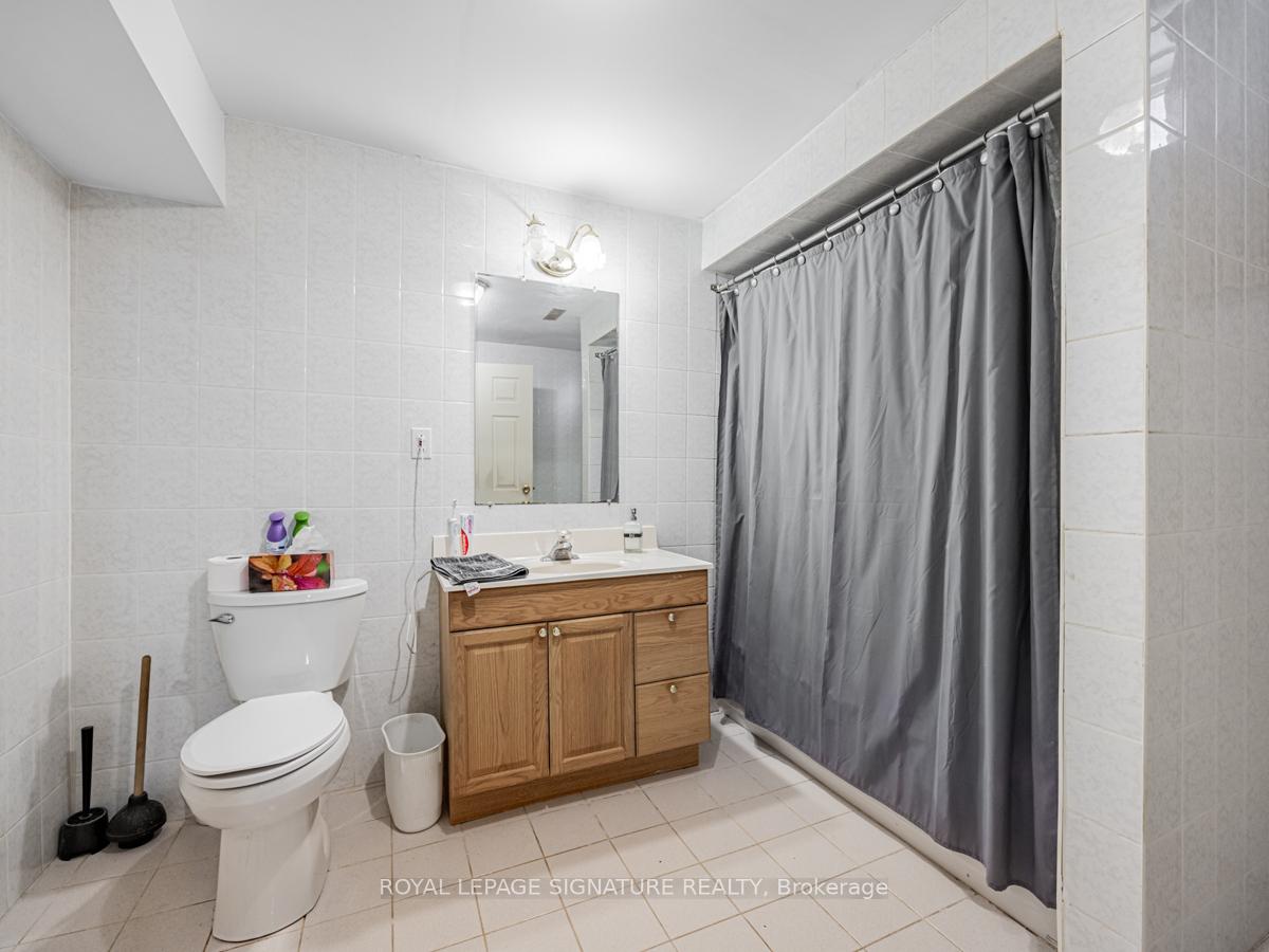 Photo 29 of 84 Jade Crescent, Vaughan, West Woodbridge — HOMEH