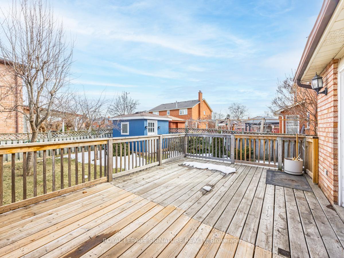 Photo 33 of 84 Jade Crescent, Vaughan, West Woodbridge — HOMEH