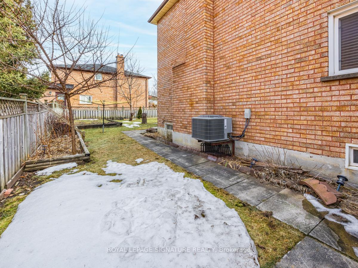 Photo 31 of 84 Jade Crescent, Vaughan, West Woodbridge — HOMEH