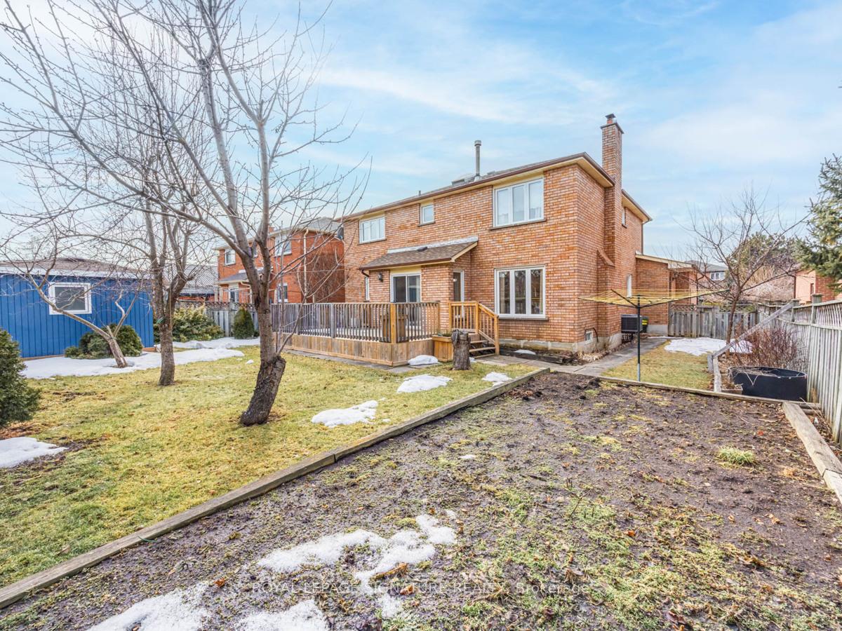 Photo 37 of 84 Jade Crescent, Vaughan, West Woodbridge — HOMEH