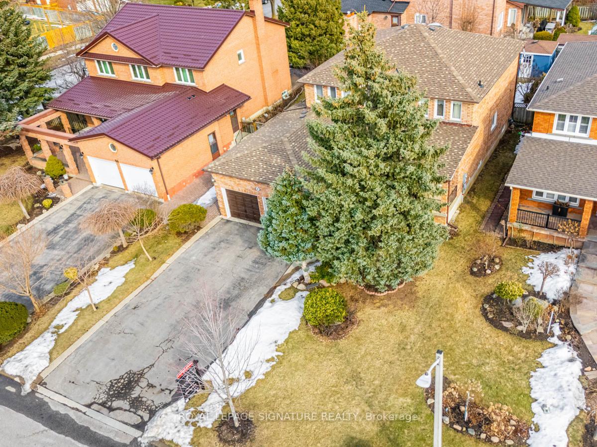 Photo 36 of 84 Jade Crescent, Vaughan, West Woodbridge — HOMEH