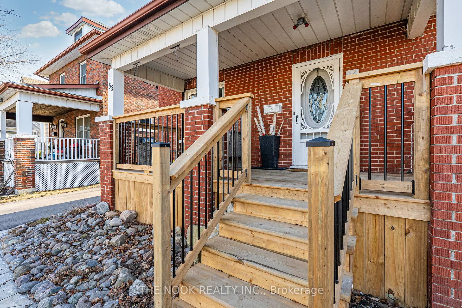 Photo 4 of 56 Warren Avenue, Oshawa, McLaughlin — HOMEH