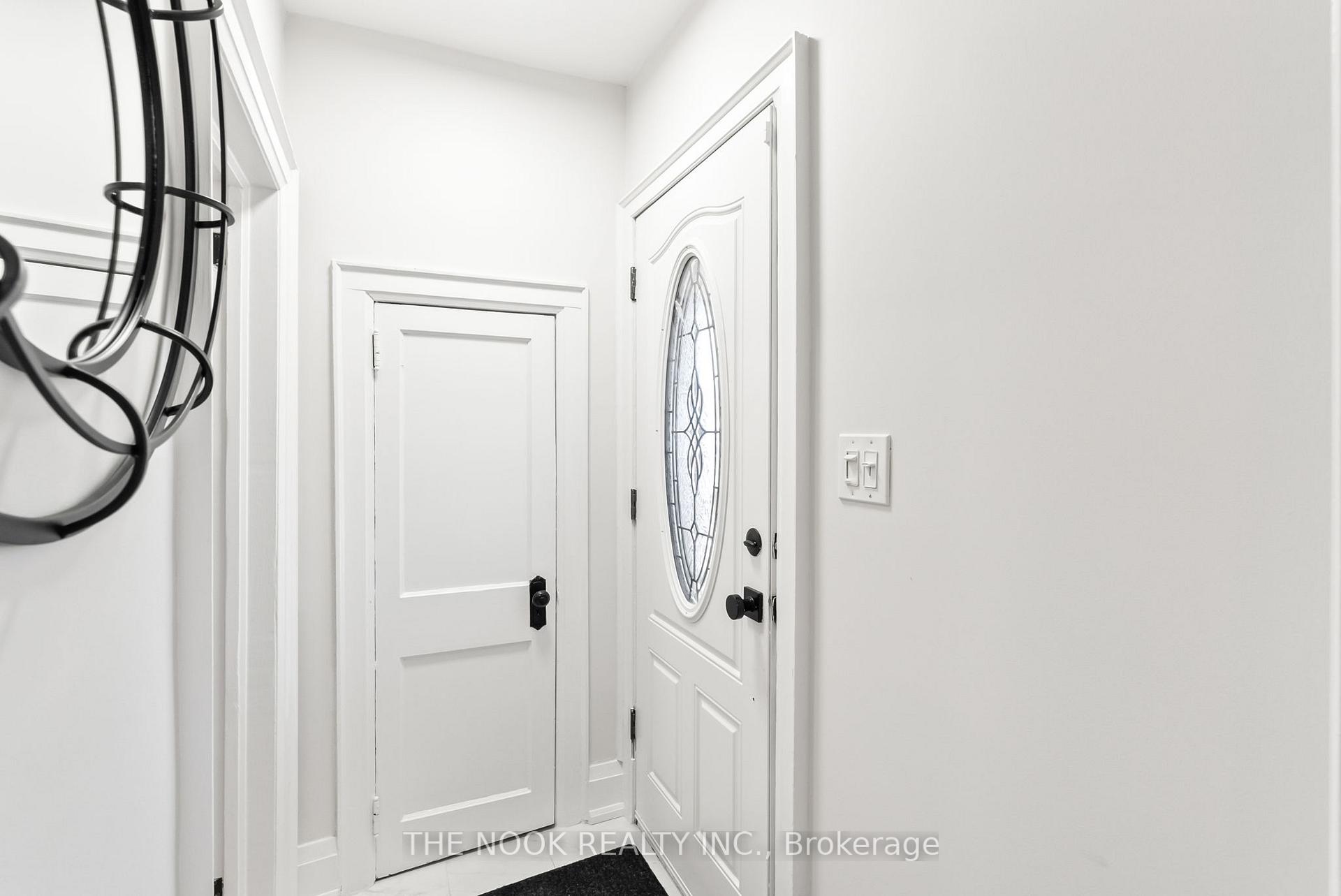 Photo 2 of 56 Warren Avenue, Oshawa, McLaughlin — HOMEH