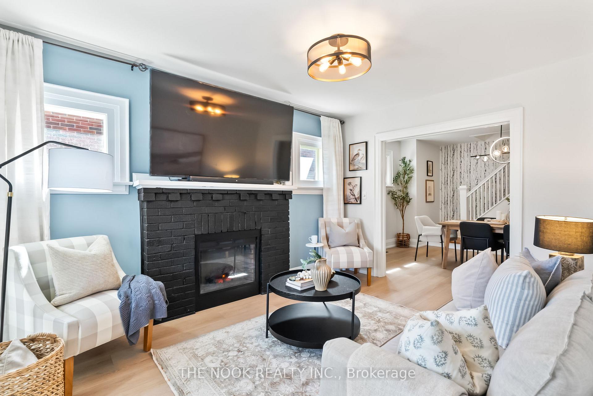 Photo 6 of 56 Warren Avenue, Oshawa, McLaughlin — HOMEH