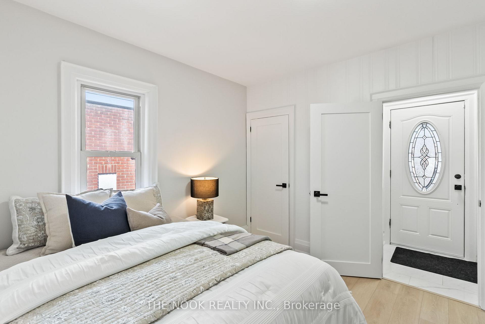 Photo 19 of 56 Warren Avenue, Oshawa, McLaughlin — HOMEH