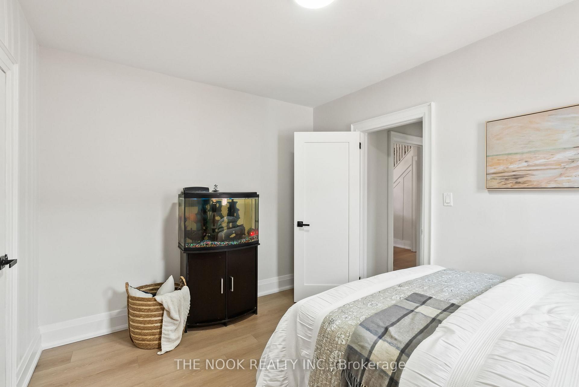 Photo 25 of 56 Warren Avenue, Oshawa, McLaughlin — HOMEH