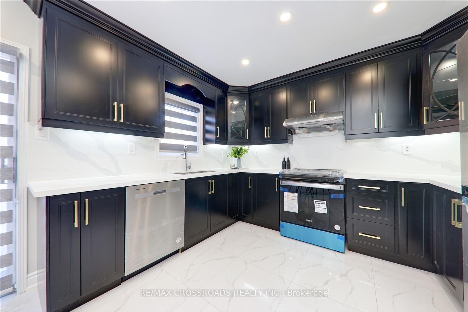Photo 7 of 94 Walford Road, Markham, Middlefield — HOMEH