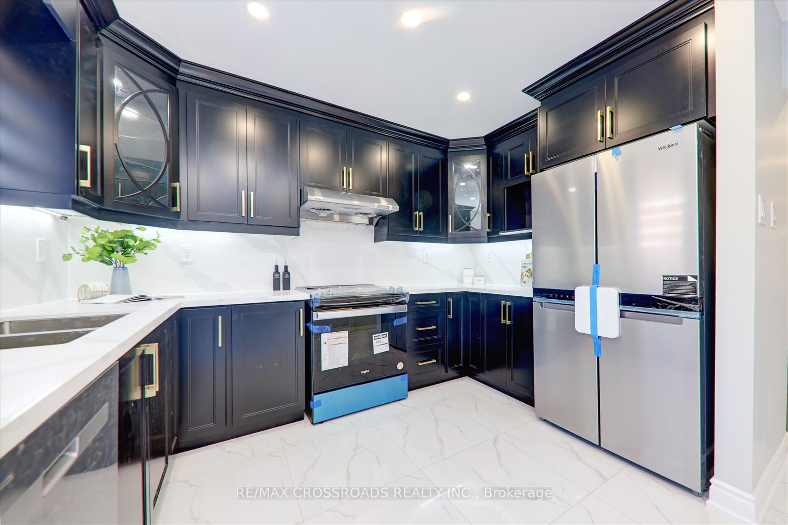 Photo 11 of 94 Walford Road, Markham, Middlefield — HOMEH