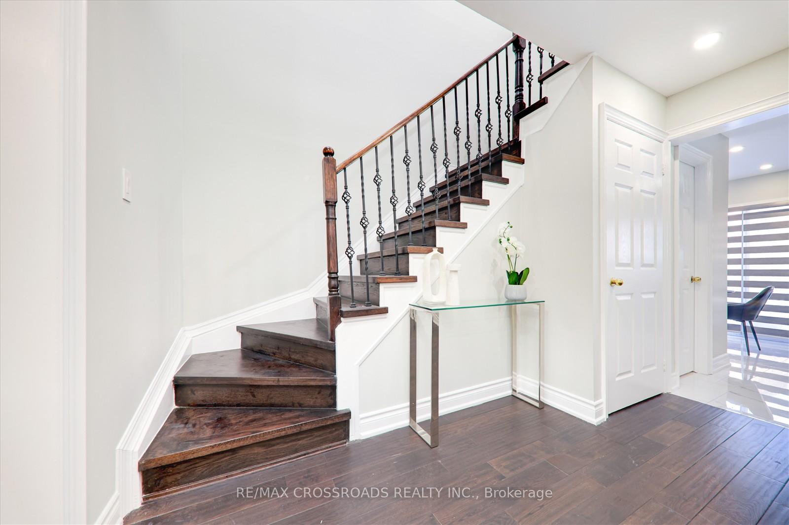 Photo 20 of 94 Walford Road, Markham, Middlefield — HOMEH