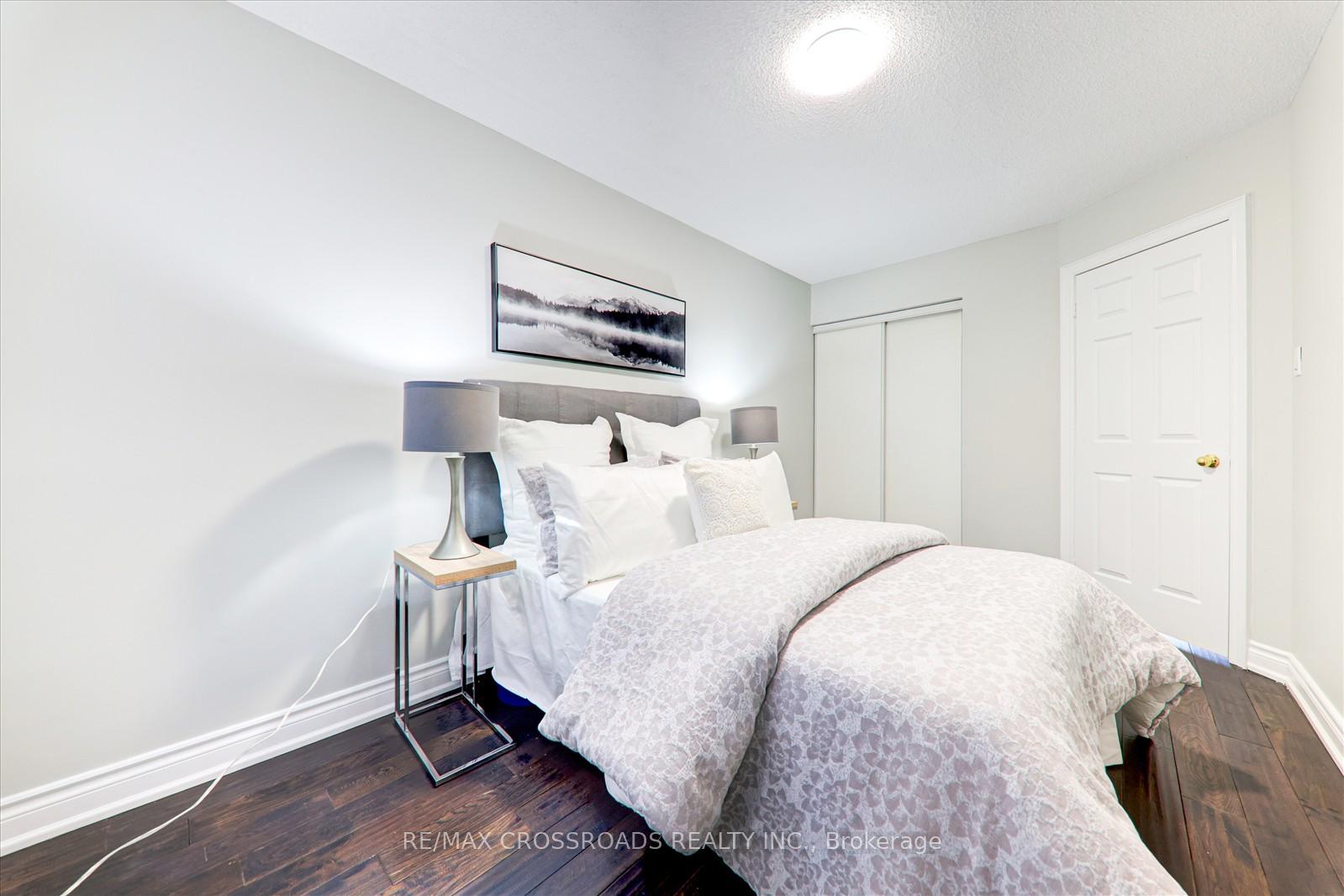 Photo 28 of 94 Walford Road, Markham, Middlefield — HOMEH