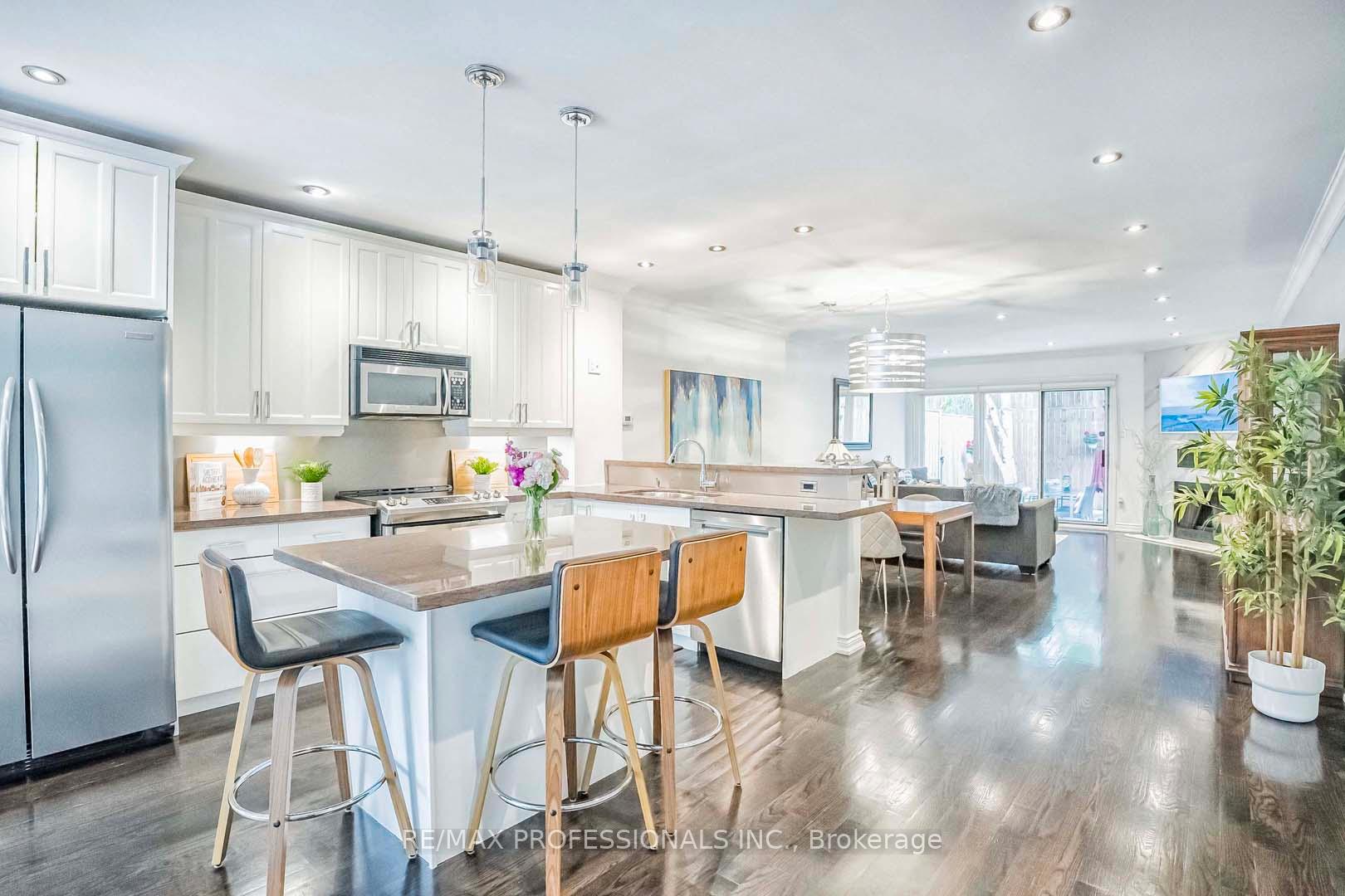 Photo 5 of 14 Kellner Court, Toronto, Woodbine Corridor — HOMEH