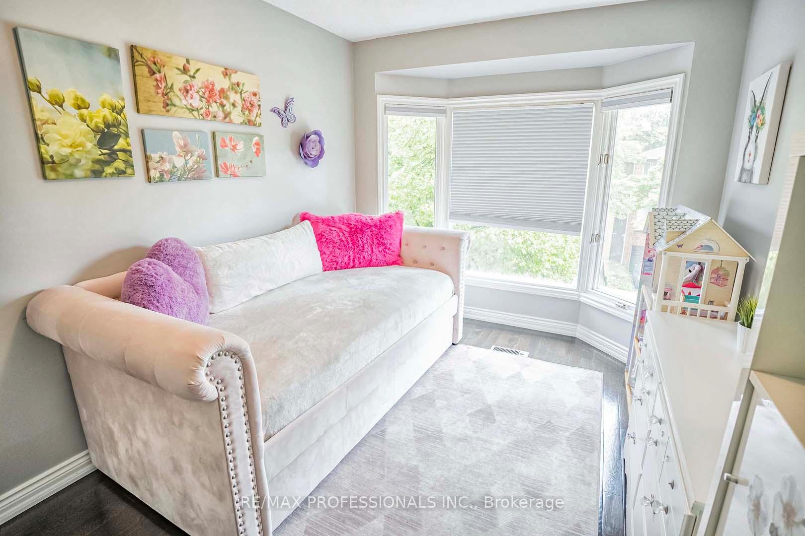 Photo 8 of 14 Kellner Court, Toronto, Woodbine Corridor — HOMEH