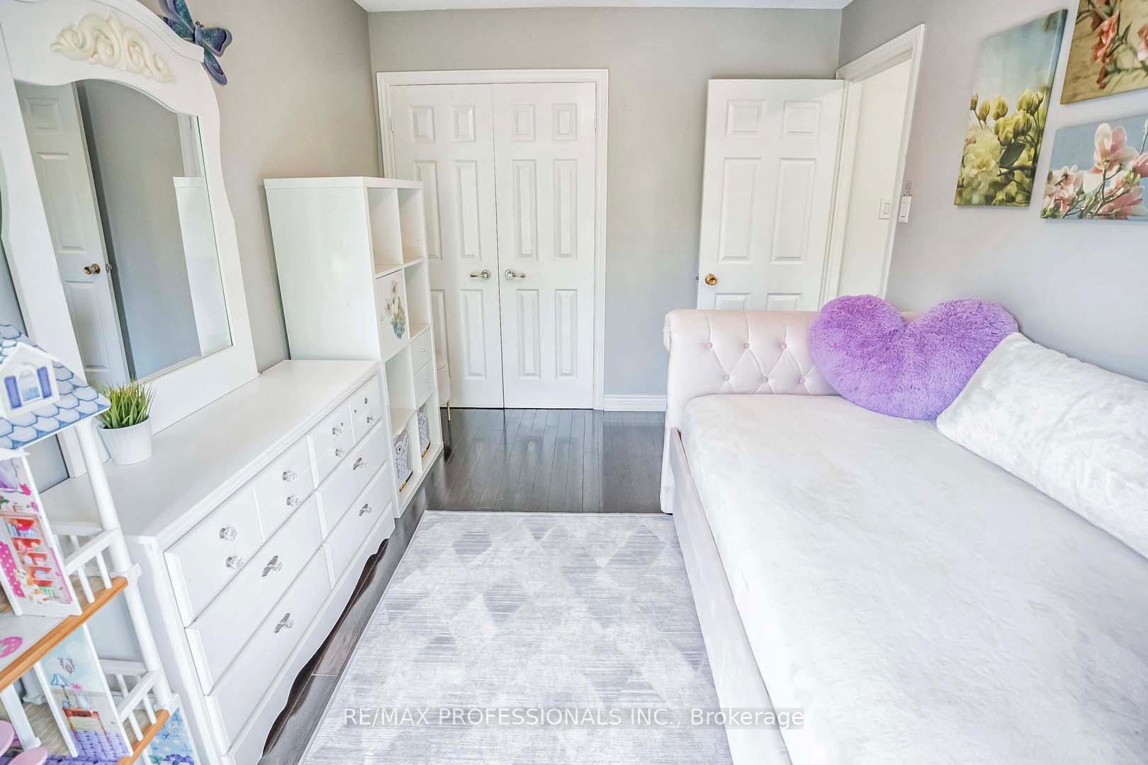 Photo 12 of 14 Kellner Court, Toronto, Woodbine Corridor — HOMEH