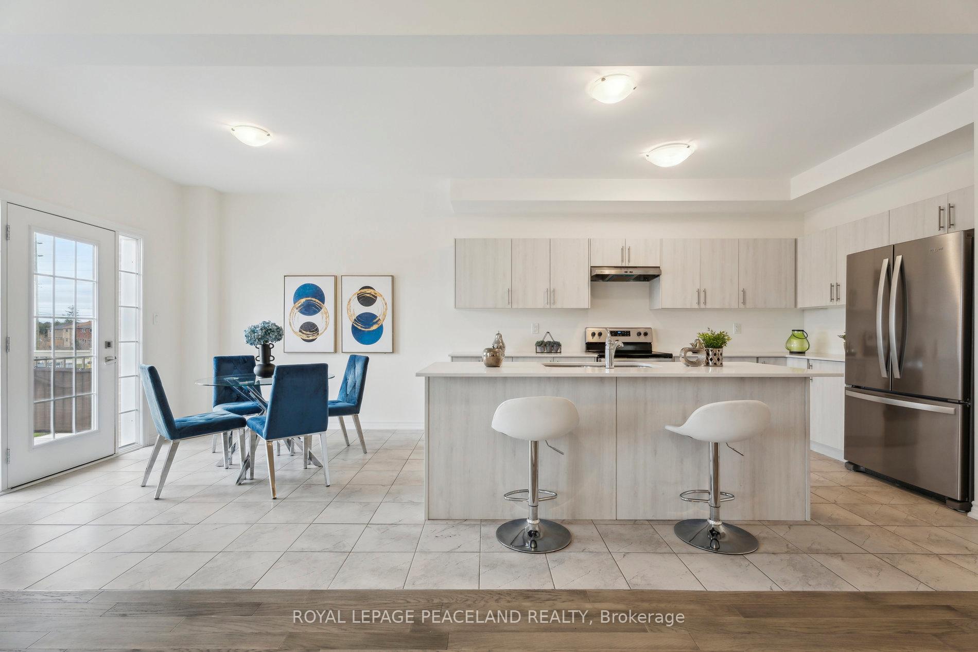 Photo 6 of 15 Harvest Crescent, Barrie, Rural Barrie Southeast — HOMEH