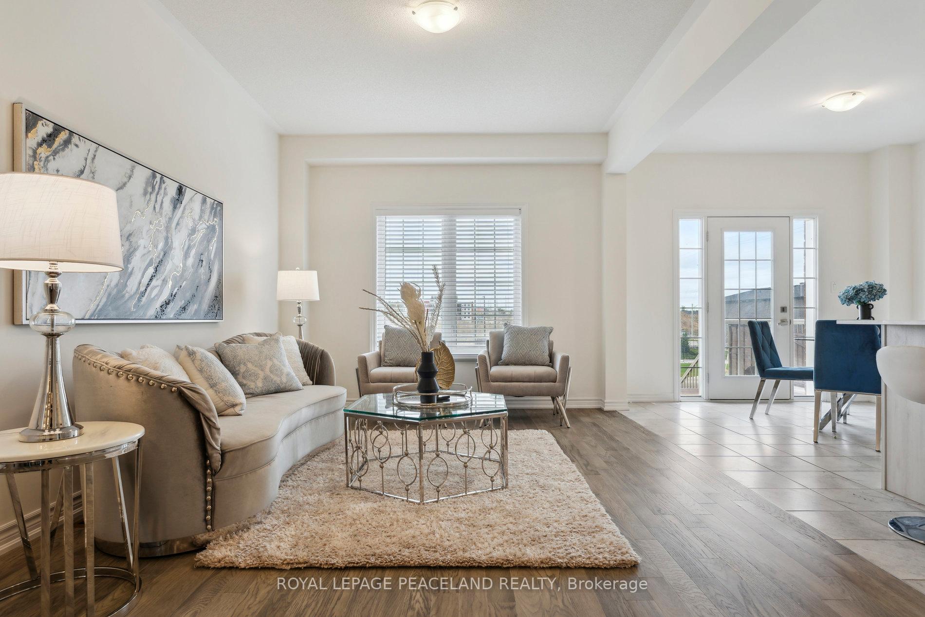 Photo 8 of 15 Harvest Crescent, Barrie, Rural Barrie Southeast — HOMEH