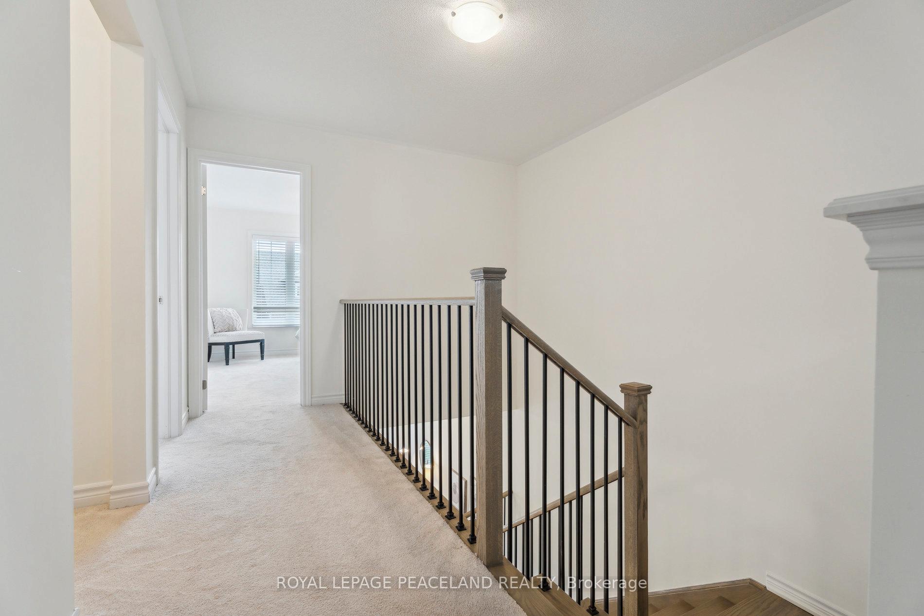 Photo 11 of 15 Harvest Crescent, Barrie, Rural Barrie Southeast — HOMEH