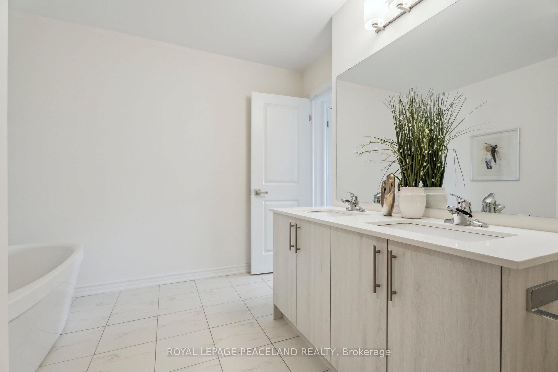 Photo 15 of 15 Harvest Crescent, Barrie, Rural Barrie Southeast — HOMEH