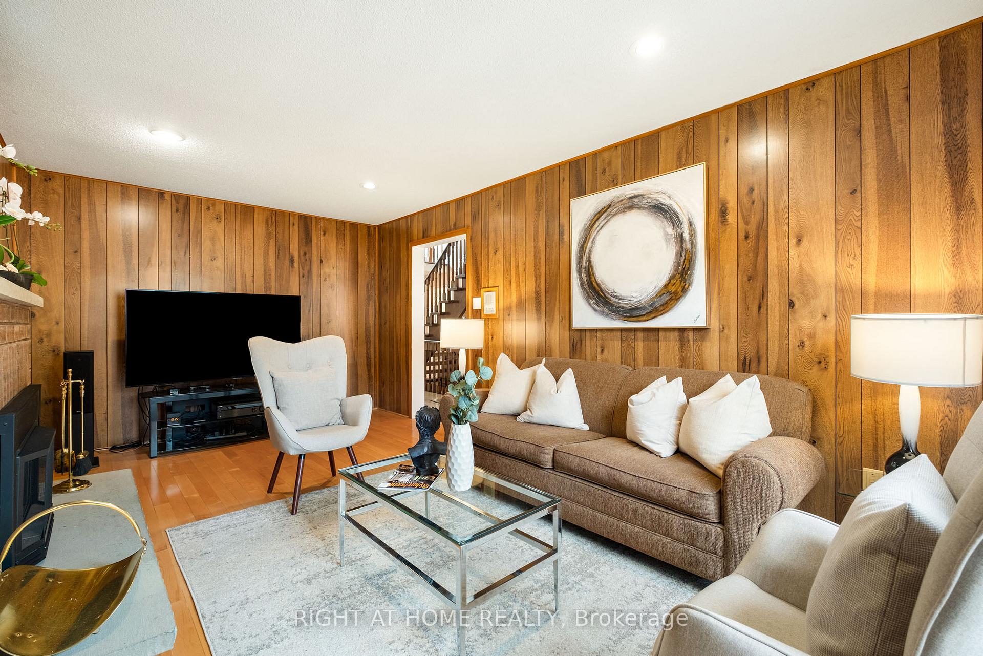 Photo 9 of 30 Glendale Road, Markham, Thornlea — HOMEH