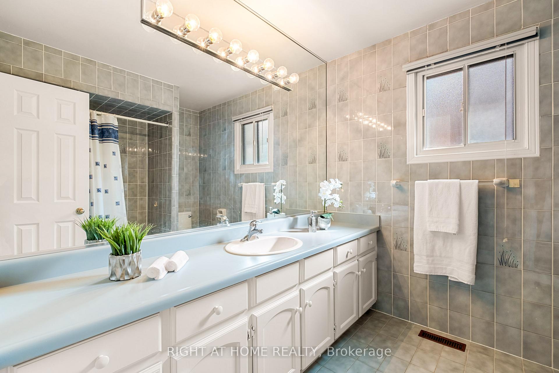 Photo 34 of 30 Glendale Road, Markham, Thornlea — HOMEH