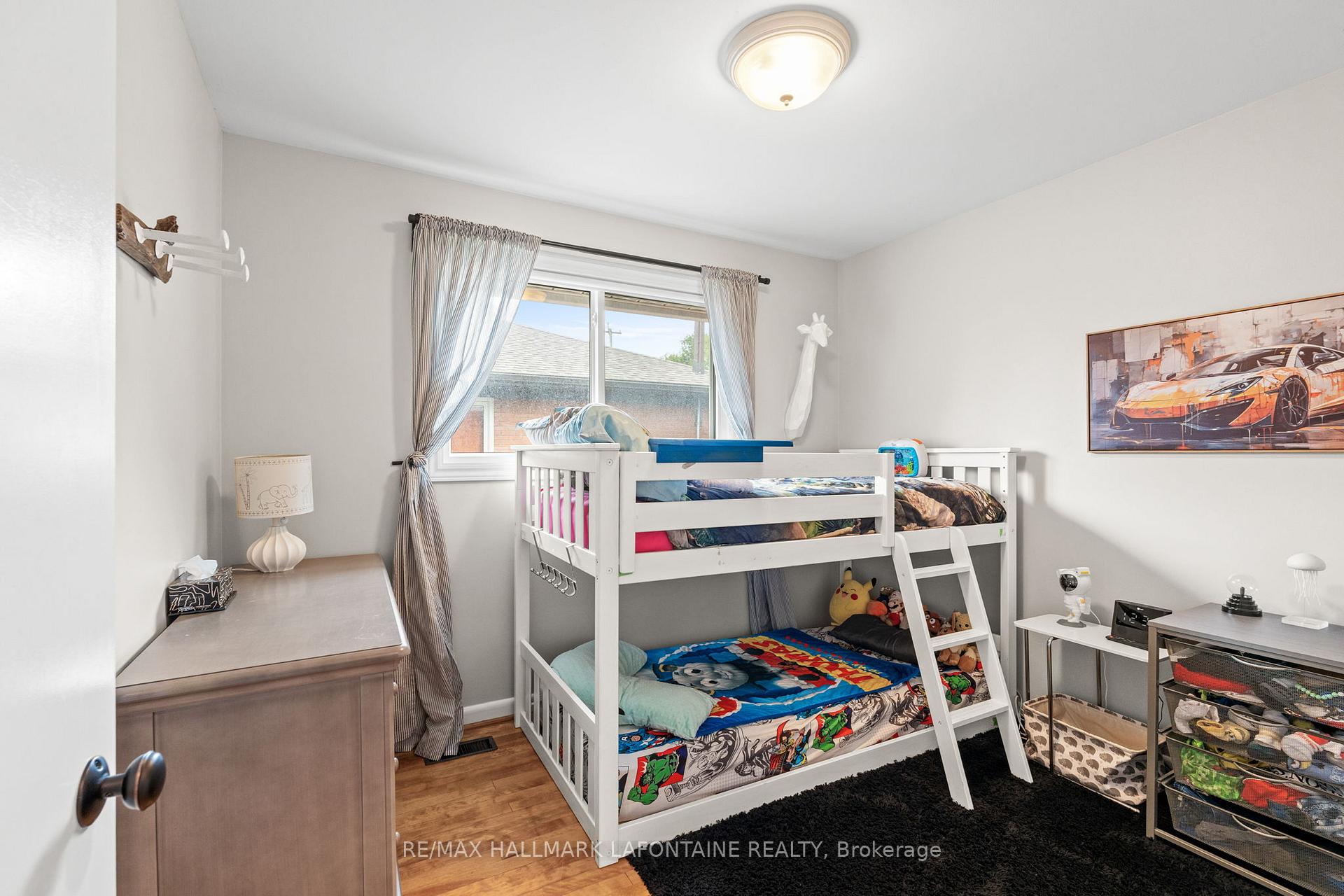 Photo 16 of 553 Browning Avenue, Ottawa, Riverview Park — HOMEH
