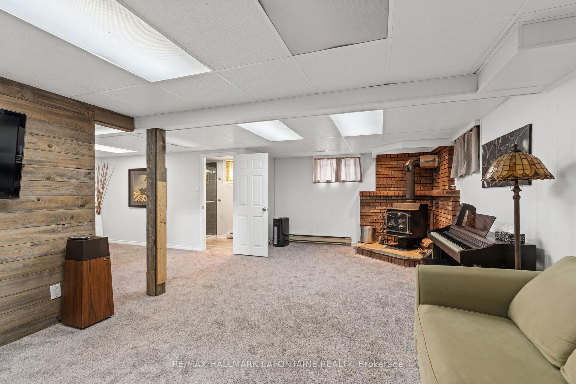 Photo 29 of 553 Browning Avenue, Ottawa, Riverview Park — HOMEH