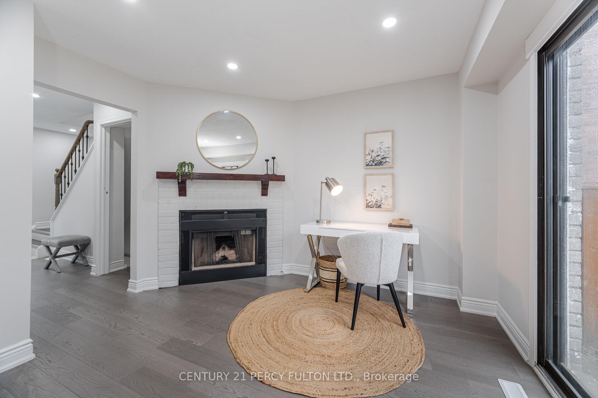 Photo 6 of 3 Chalmers Crescent, Ajax, Central — HOMEH