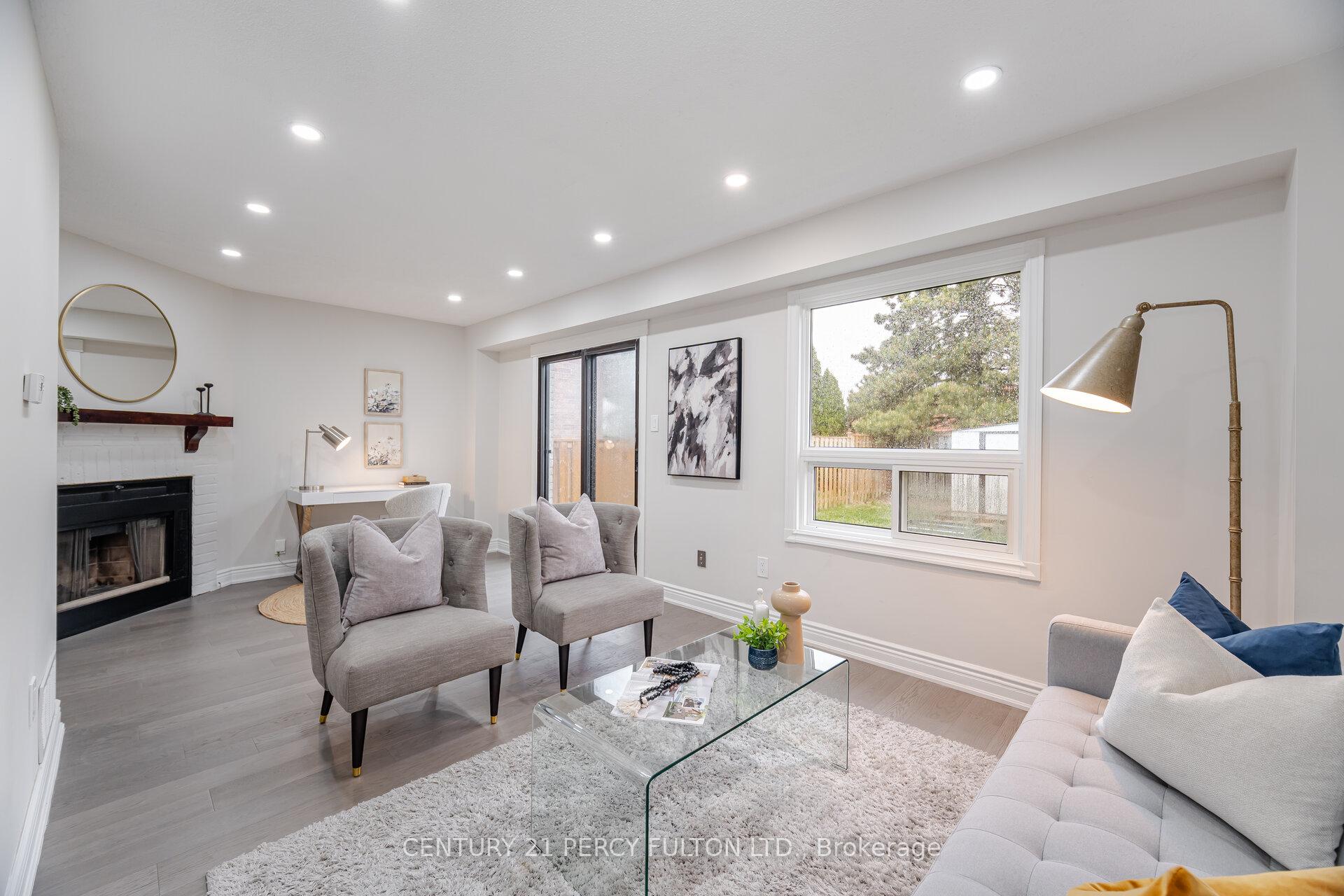Photo 8 of 3 Chalmers Crescent, Ajax, Central — HOMEH