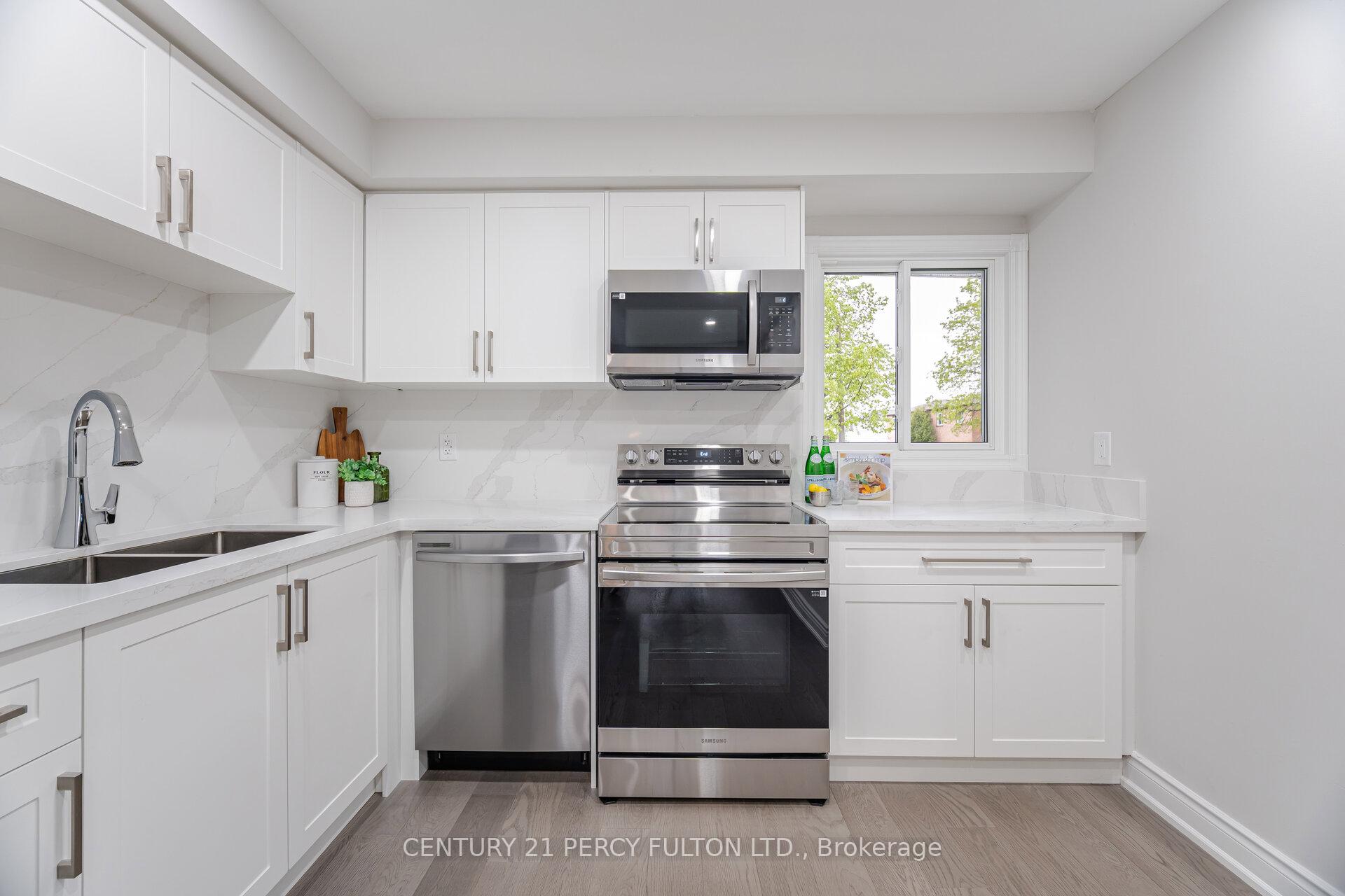 Photo 13 of 3 Chalmers Crescent, Ajax, Central — HOMEH