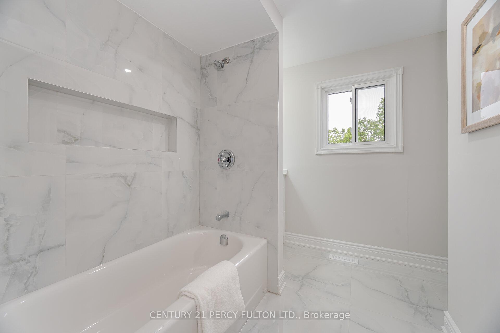 Photo 24 of 3 Chalmers Crescent, Ajax, Central — HOMEH