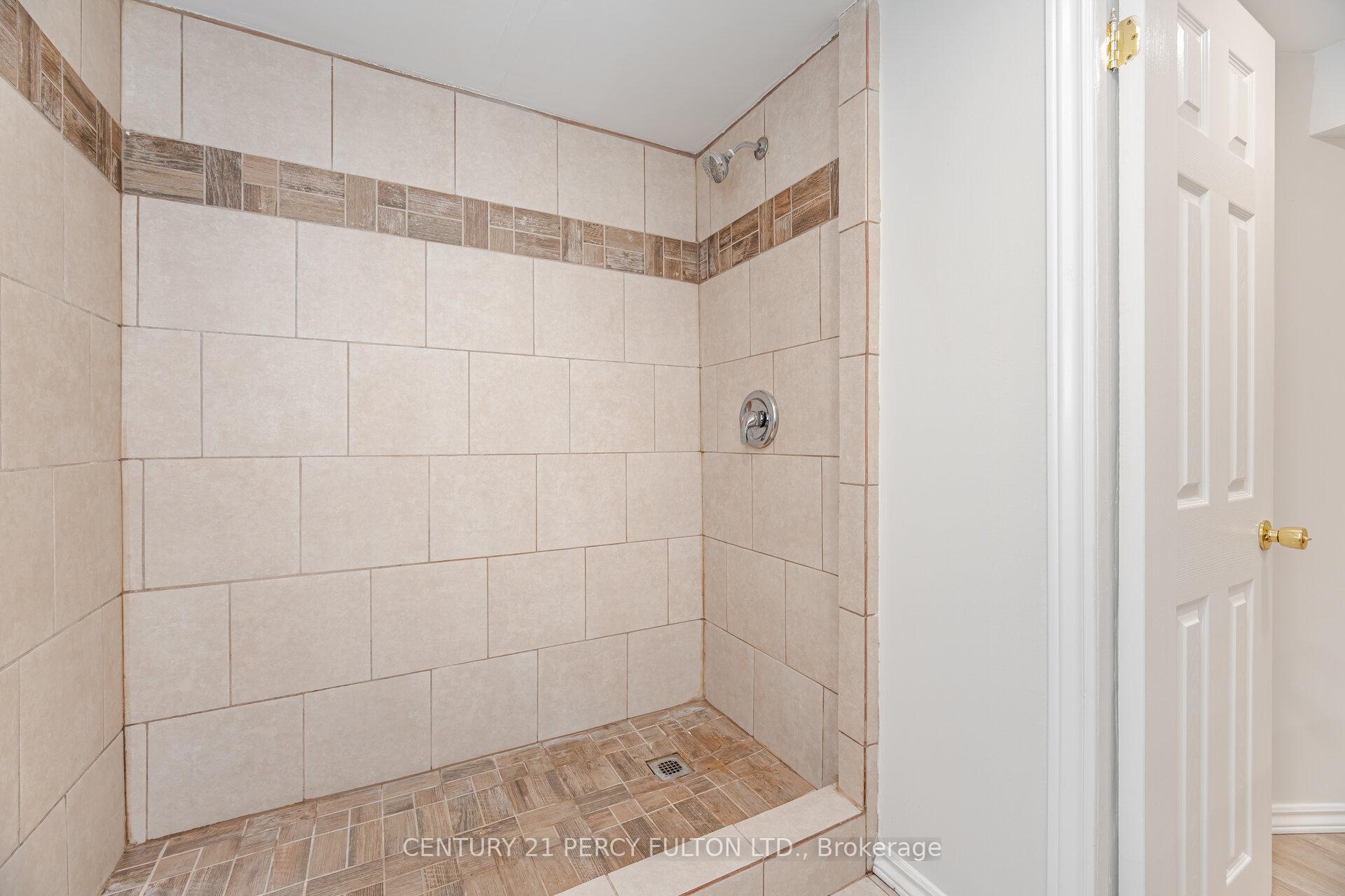 Photo 40 of 3 Chalmers Crescent, Ajax, Central — HOMEH