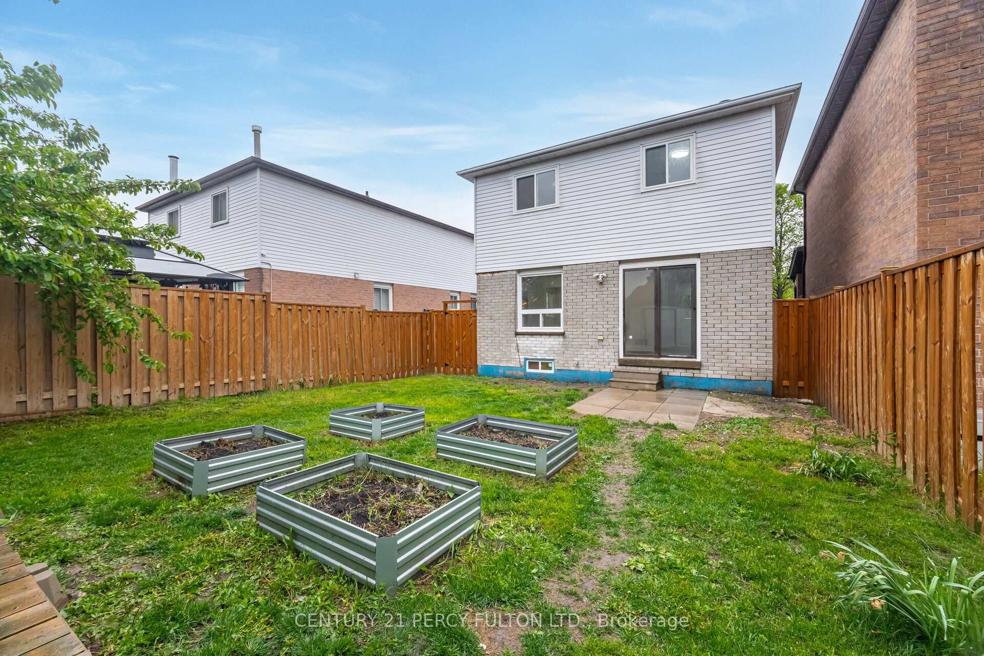 Photo 38 of 3 Chalmers Crescent, Ajax, Central — HOMEH