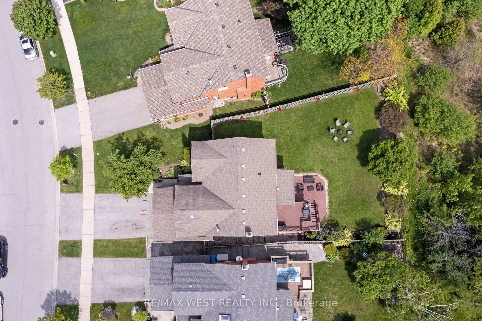Photo 34 of 65 Belmont Crescent, Vaughan, Maple — HOMEH