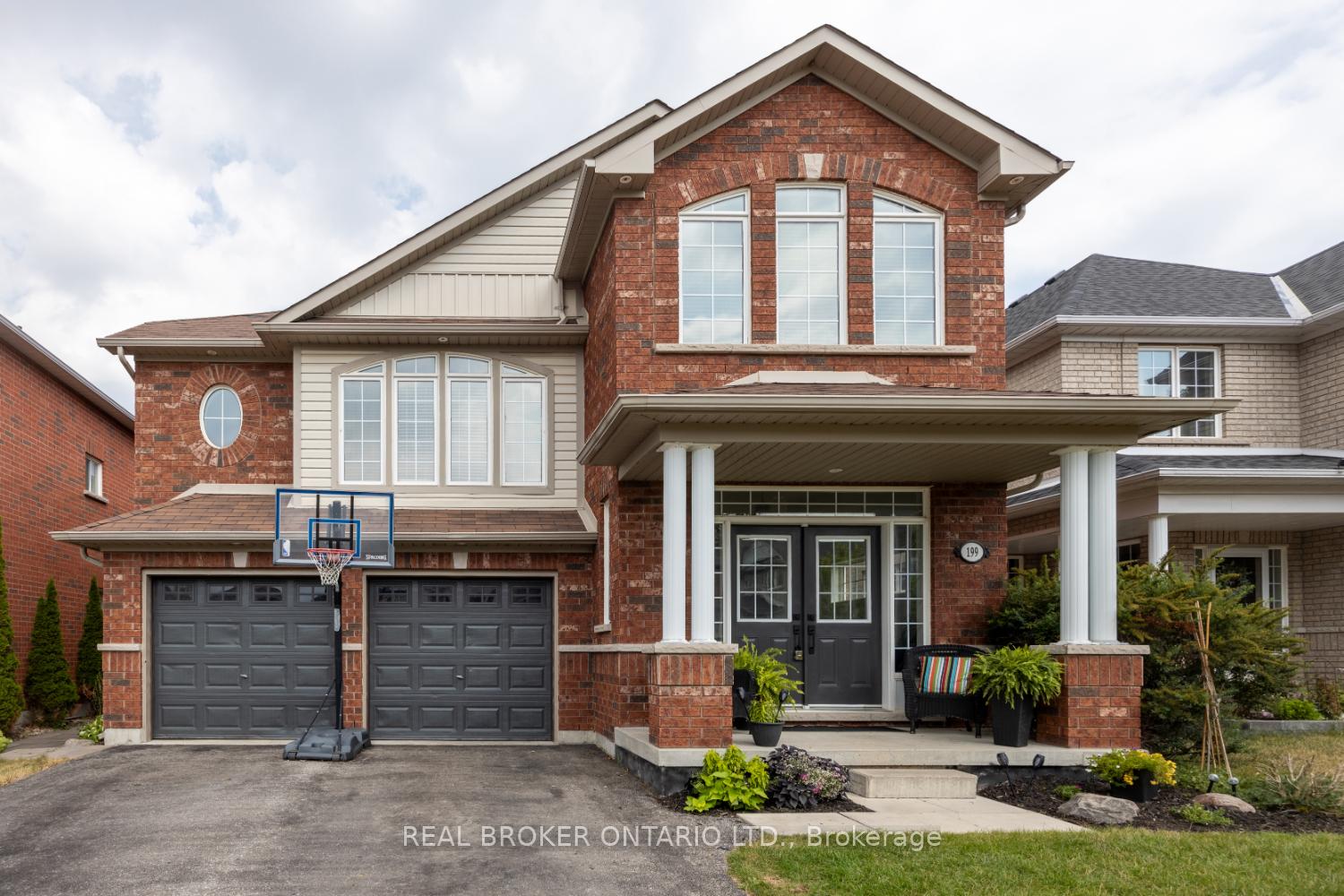 Photo 4 of 199 Fenning Drive, Clarington, Courtice — HOMEH