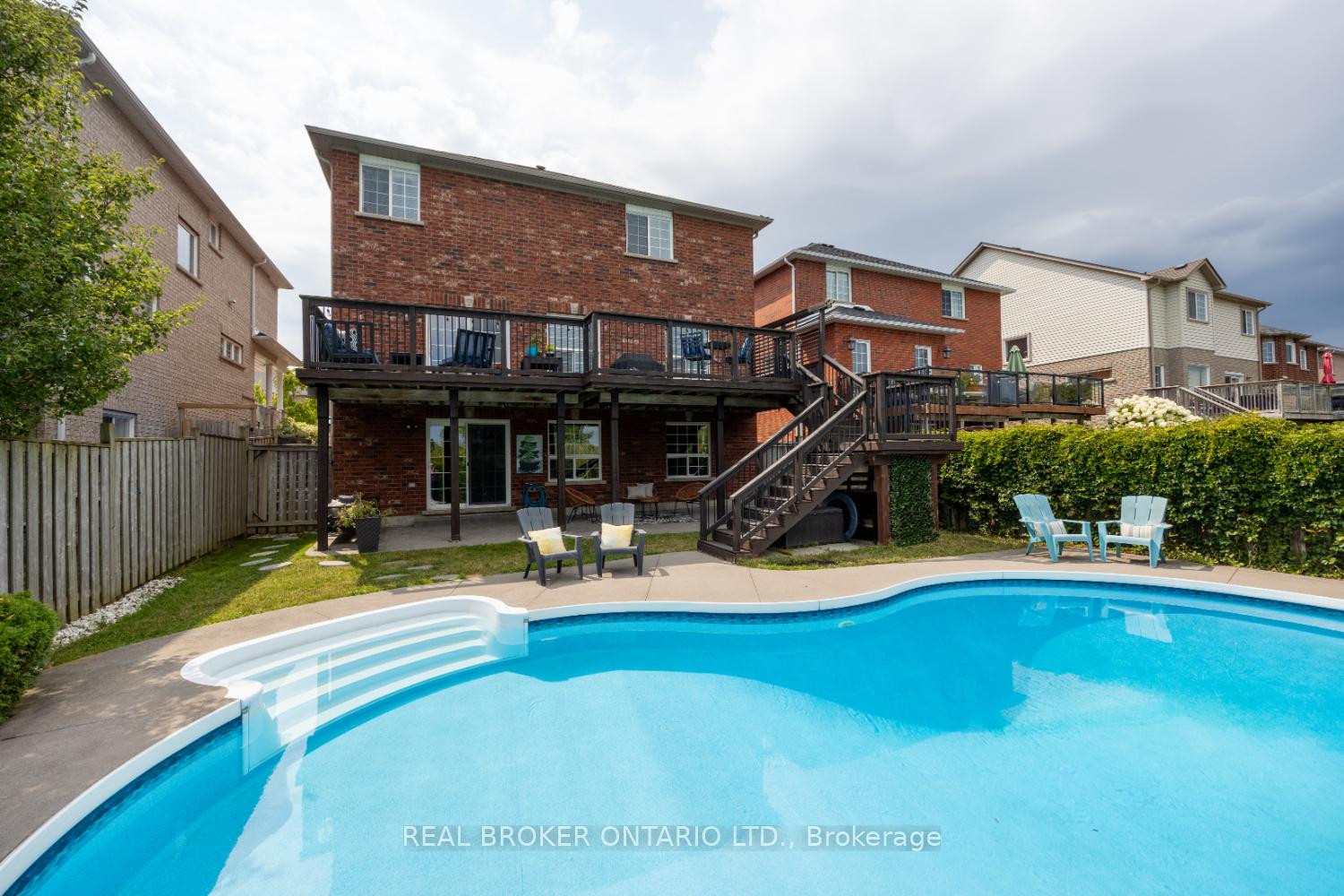 Photo 5 of 199 Fenning Drive, Clarington, Courtice — HOMEH