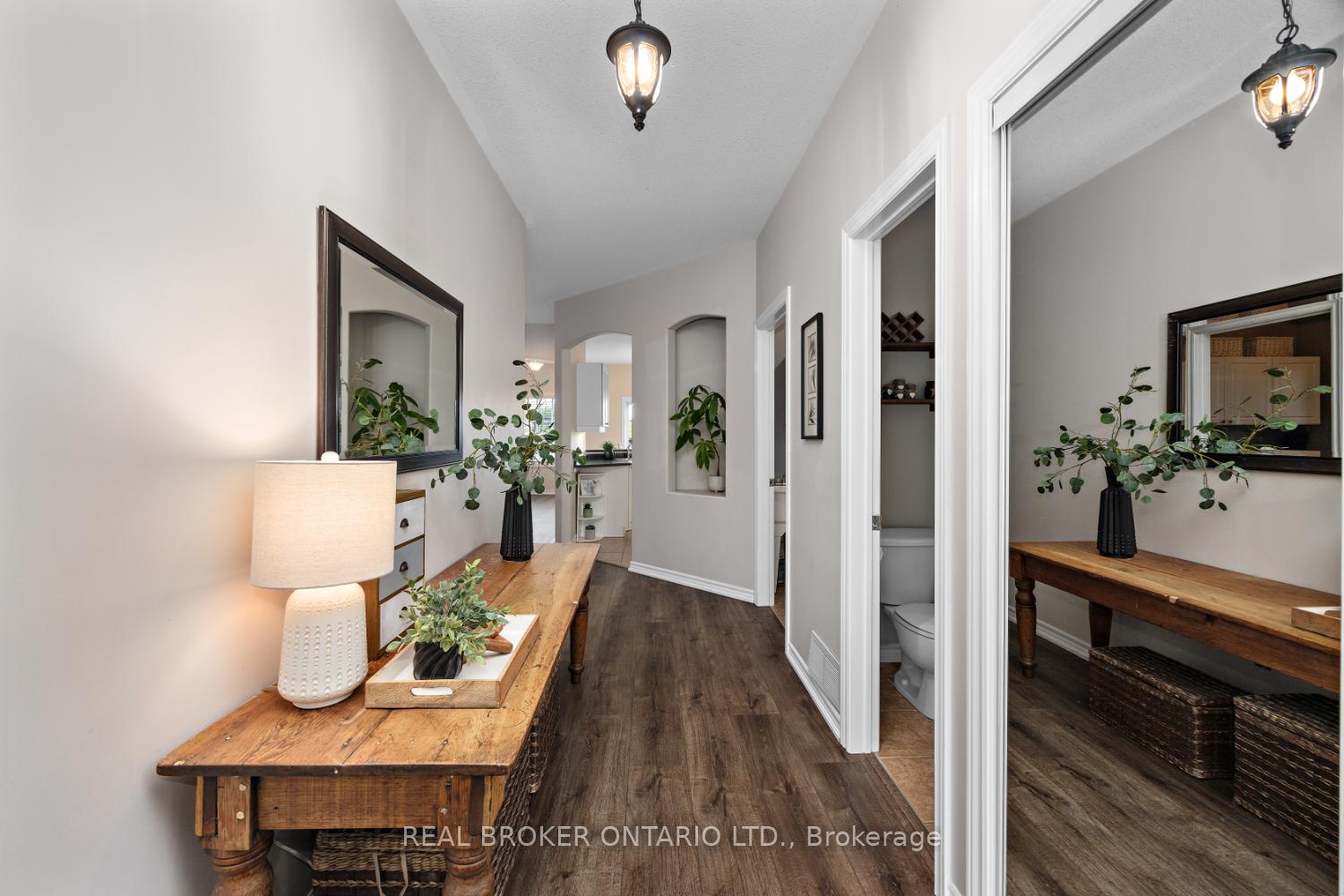 Photo 8 of 199 Fenning Drive, Clarington, Courtice — HOMEH