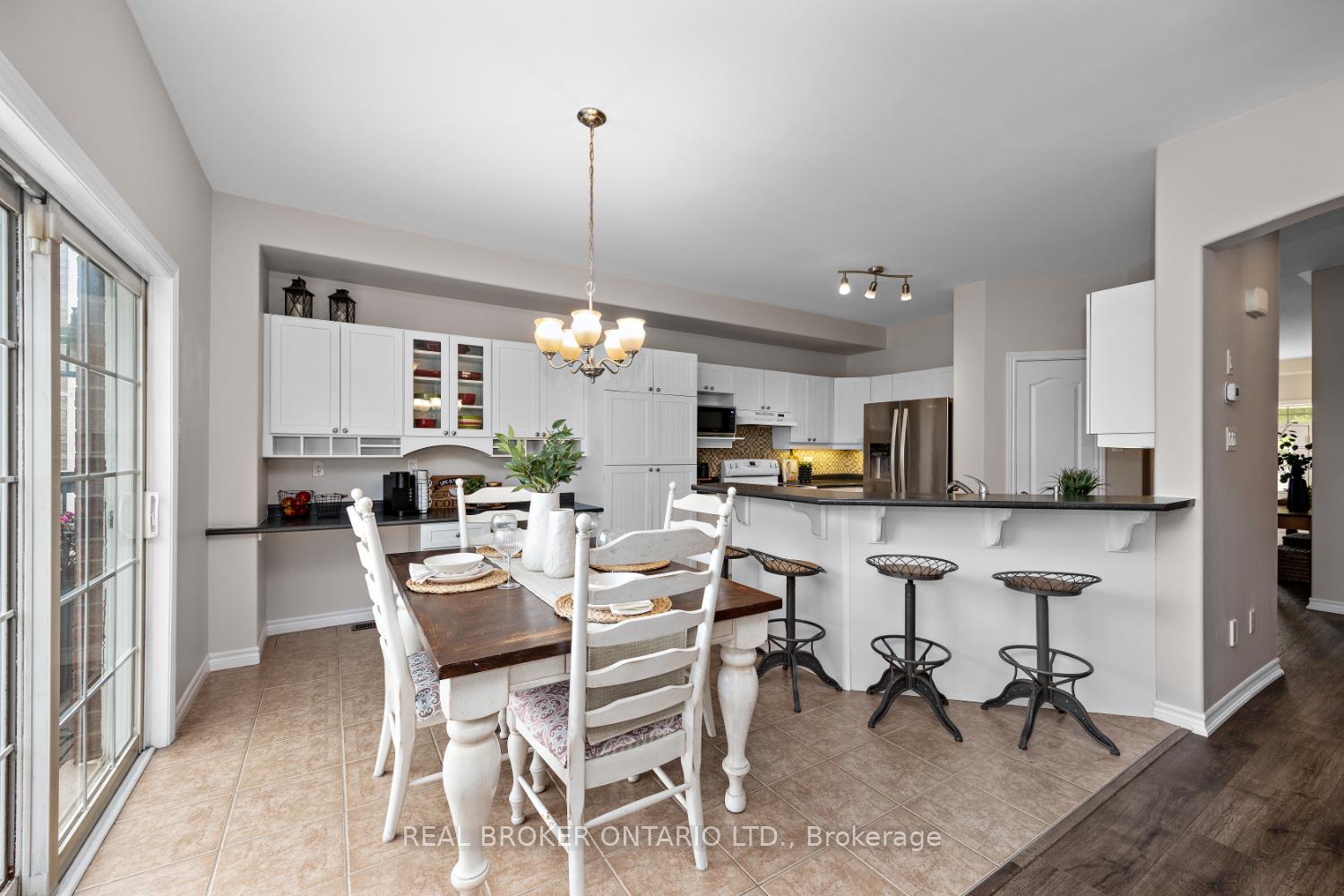 Photo 9 of 199 Fenning Drive, Clarington, Courtice — HOMEH