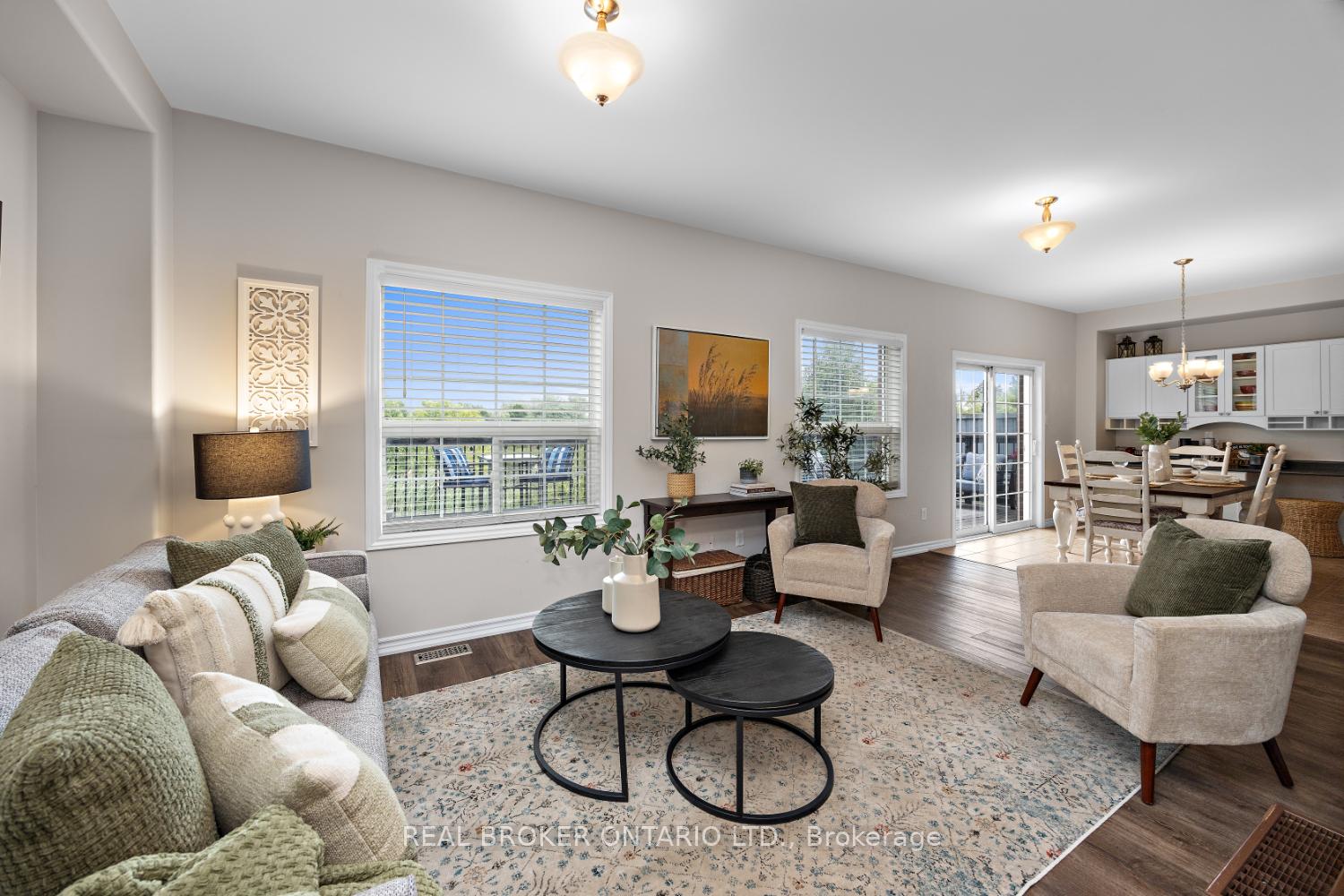 Photo 13 of 199 Fenning Drive, Clarington, Courtice — HOMEH