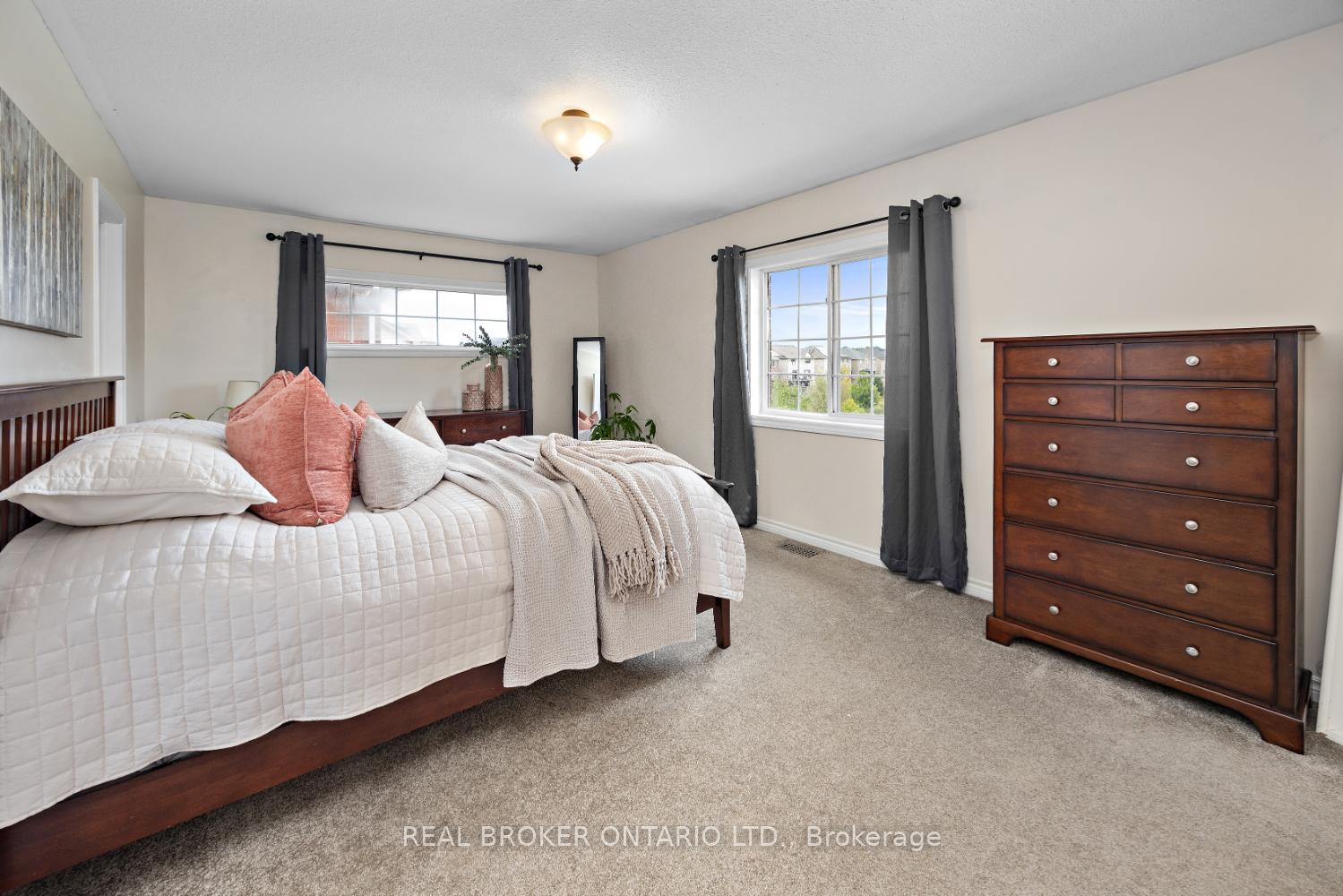 Photo 23 of 199 Fenning Drive, Clarington, Courtice — HOMEH