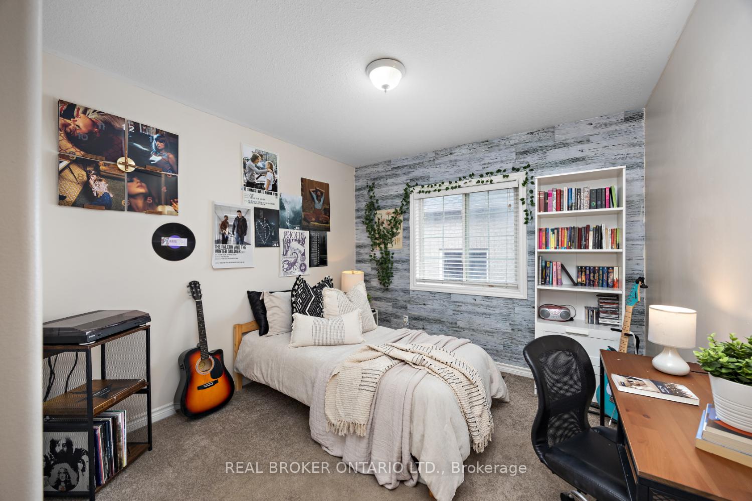 Photo 24 of 199 Fenning Drive, Clarington, Courtice — HOMEH