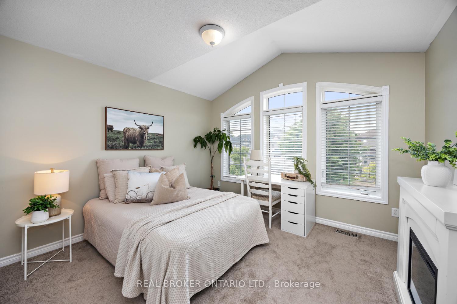 Photo 25 of 199 Fenning Drive, Clarington, Courtice — HOMEH