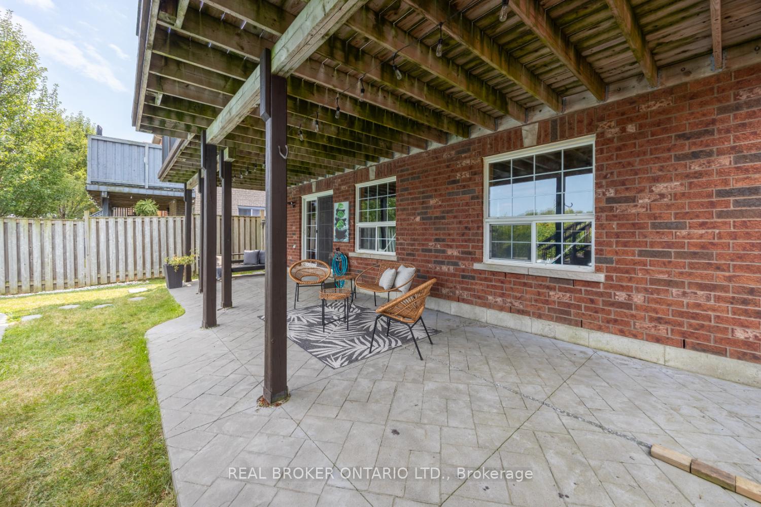Photo 36 of 199 Fenning Drive, Clarington, Courtice — HOMEH